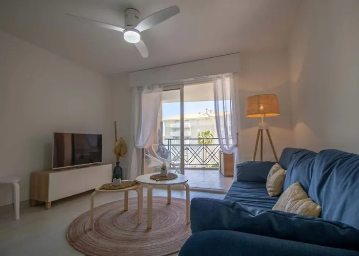 LUMINEUX Apt de 32 m renové PROCHE de la VILLE