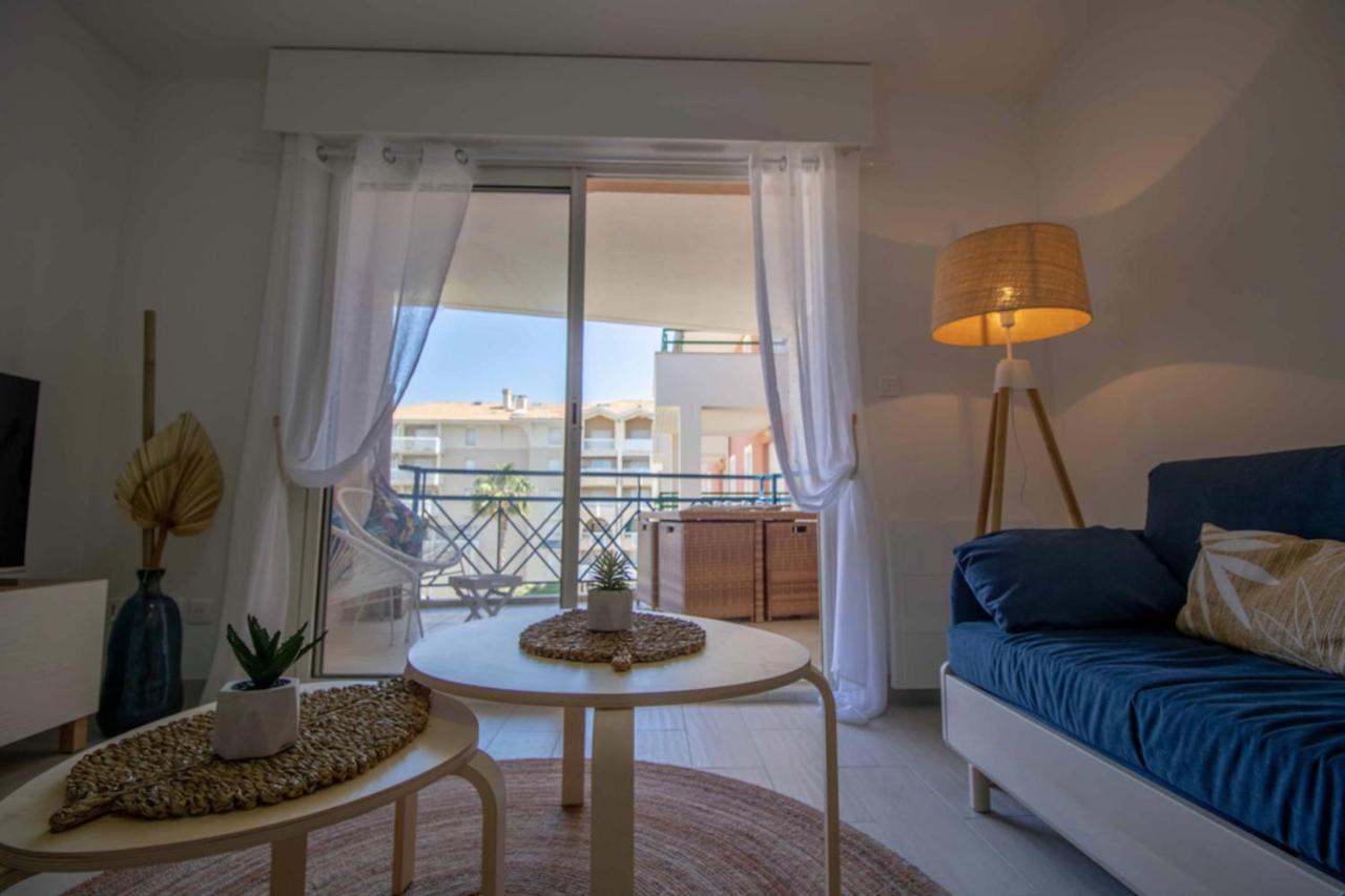 Lumineux De 32 m Renové Proche De La Appartement